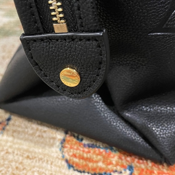 Stylish good quality well made pre-owned leather bag purse black,  made in China - Picture 11 of 13